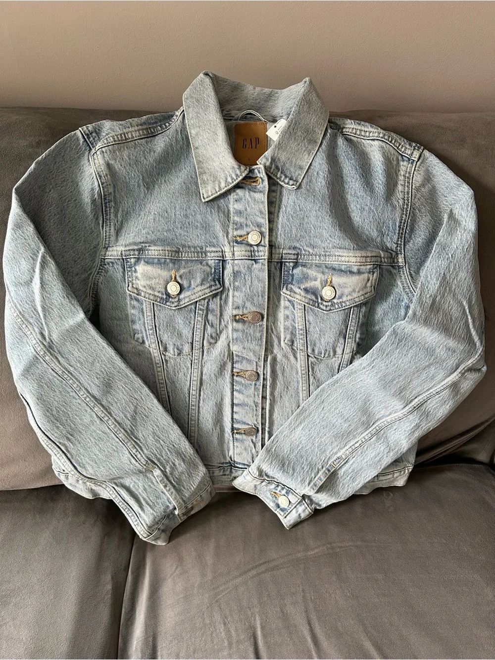 GAP Light Wash Denim Jacket in Pale Blue
